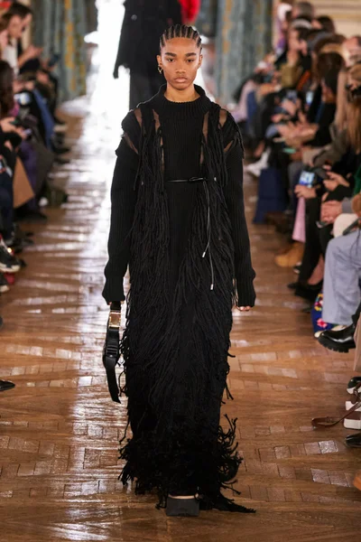 Look 19